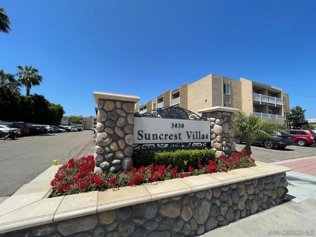 Photo - 3030 Suncrest Dr