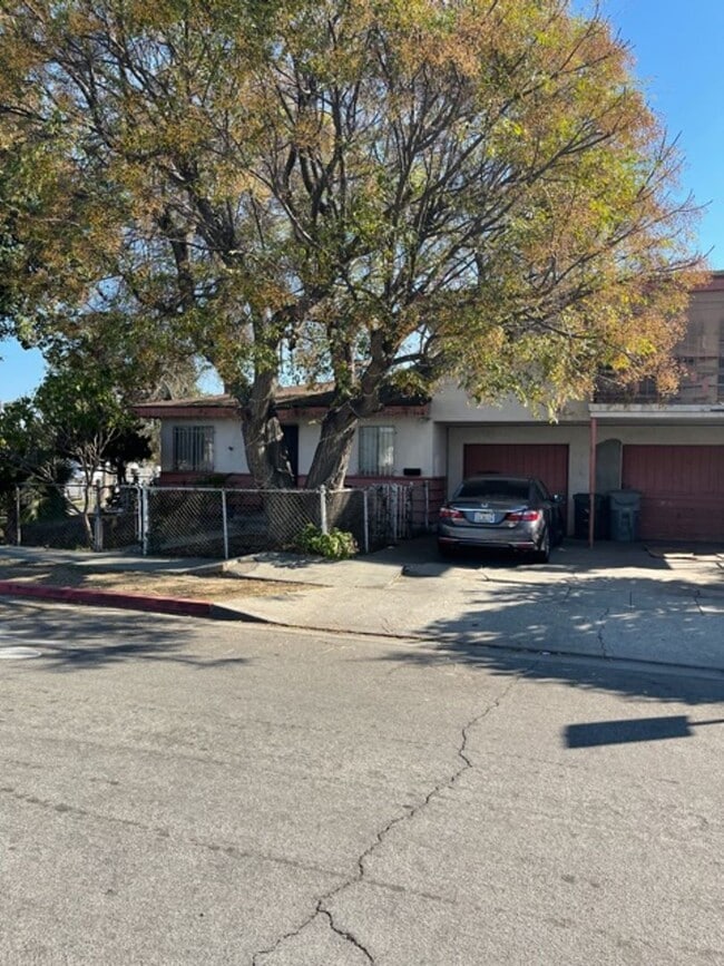 Photo - 10934-10936 Pope Avenue Unit 10936