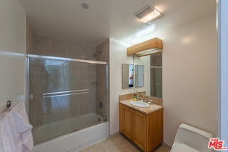 Photo - 12222 Wilshire Blvd