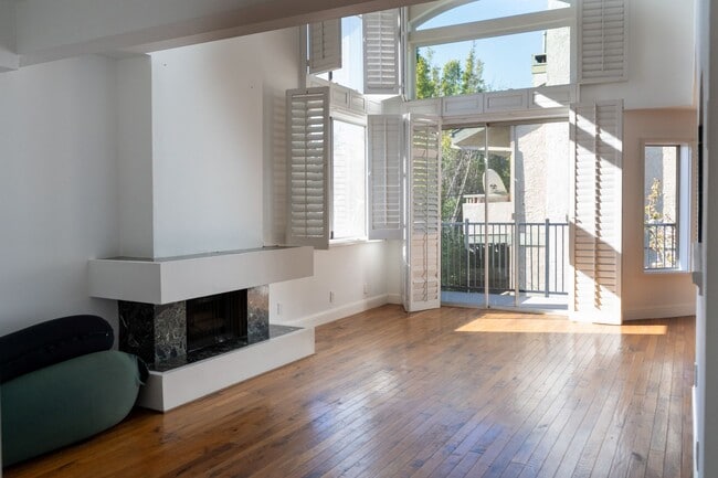 Photo - An Enchanted View Townhome