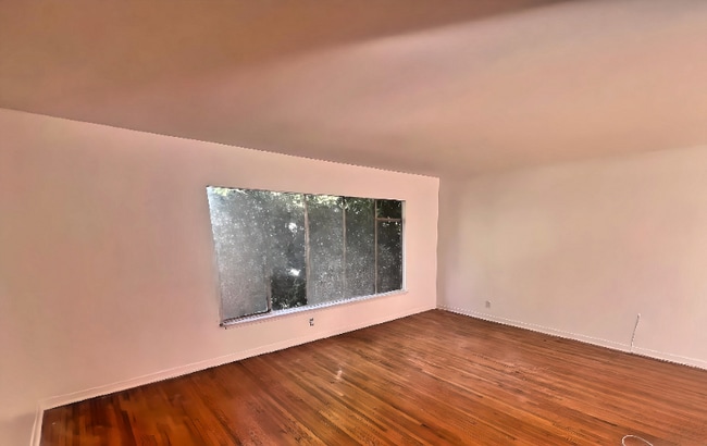 Photo - 1218 Bronson Ave