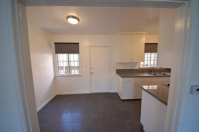 Photo - 4401 1/2 W Exposition Blvd