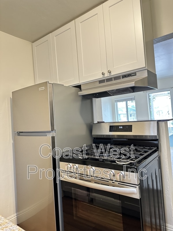 Photo - 3288 Mission Blvd