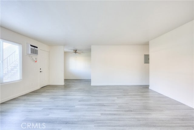 Photo - 2547 Hayes Dr