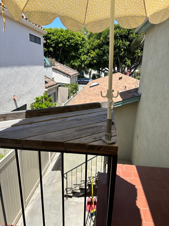 Photo - 1630 Ocean Ave Unit B