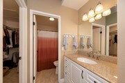 Master bath - 5265 Box Canyon Ct Unit G