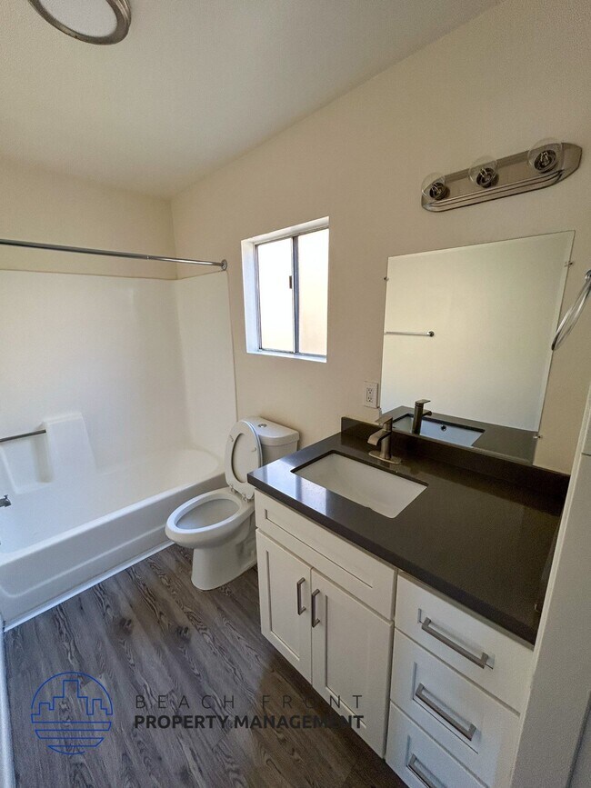 Photo - 12617 Eucalyptus Ave