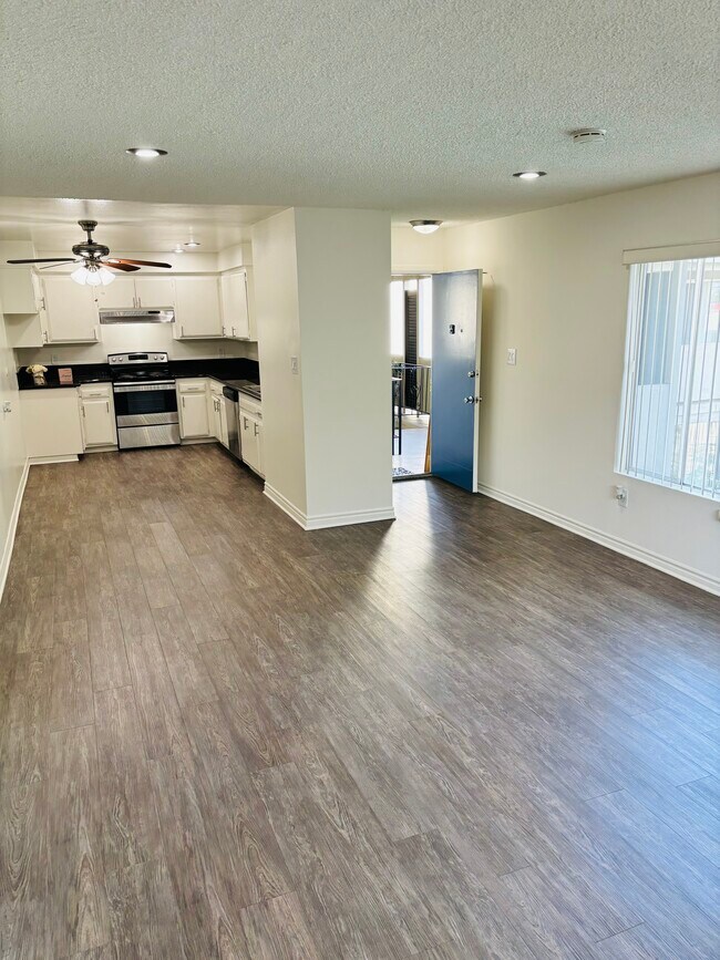 D3 - Park Royal Apartments