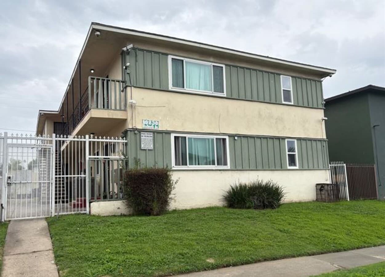 Photo - 10230 Woodworth Ave