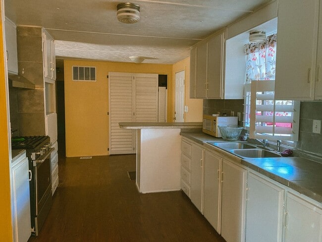 Photo - 2Bd/2Bath Manufactured home for Rent