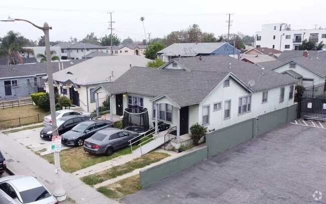 Building Photo - 1047 W Vernon Ave Rental
