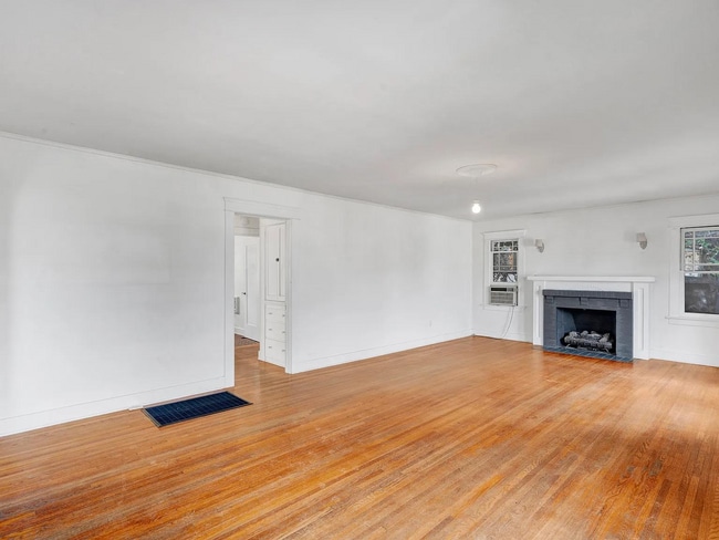 Photo - 1044 Manzanita St Unit 1038