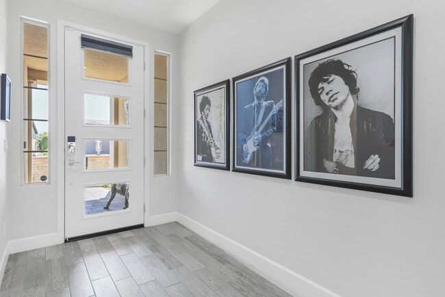 Photo - 51221 Longmeadow St