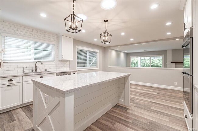 Photo - 4580 Hazelnut Ave