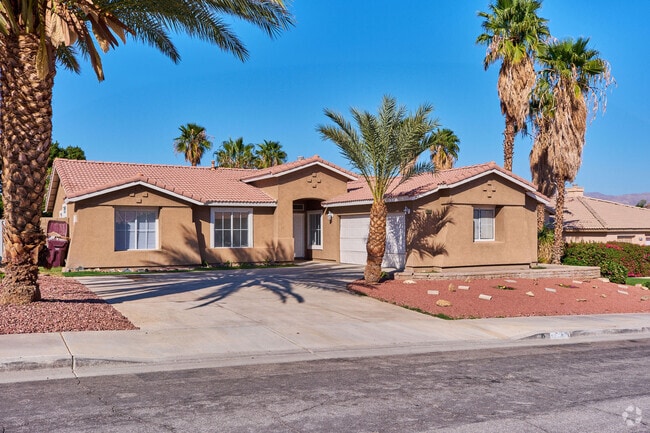 Building Photo - 79830 Dandelion Dr Rental