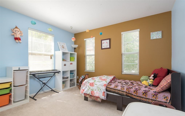 One of the two guest bedrooms - 1406 Mosaic Glen House