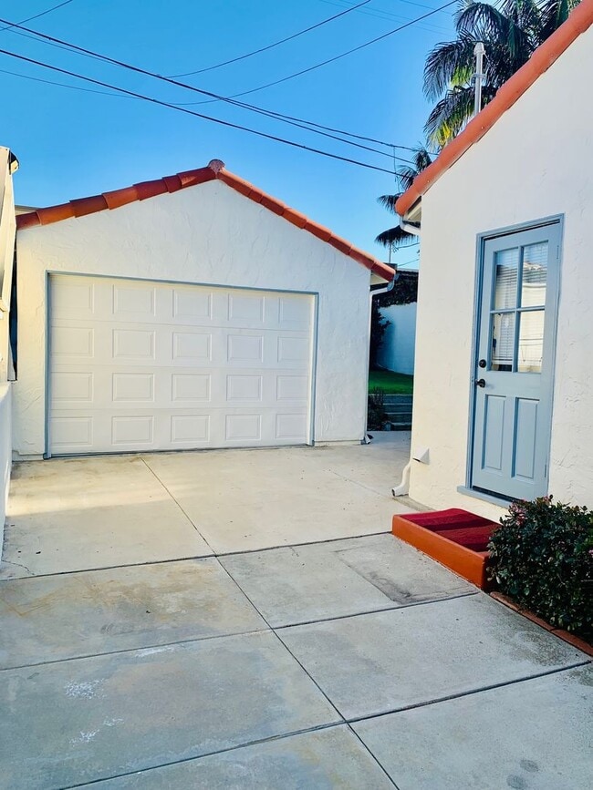 Photo - Spectacular location very close to the beach, San Clemente Pier and Del Mar Shopping Street!