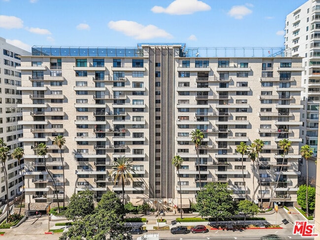 Building Photo - 10535 Wilshire Blvd Unit 1514