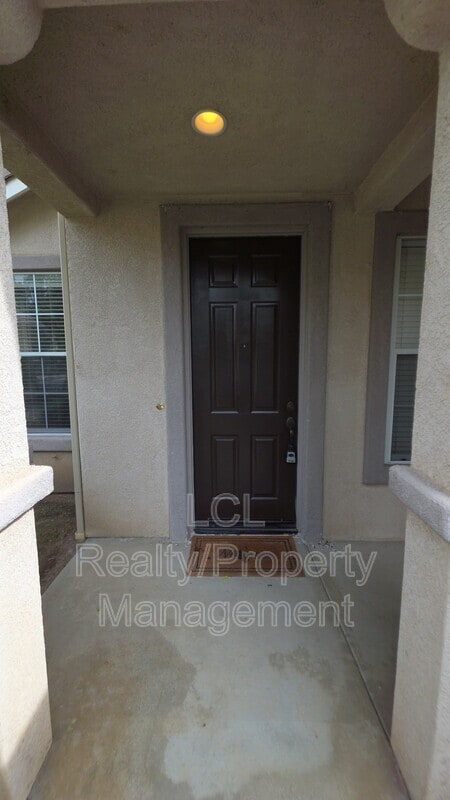 Photo - 28943 Baywater Dr