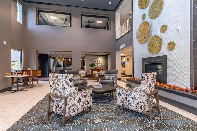 Fallbrook Trails - Fallbrook Trails Apartments