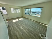 Photo - 933 Bayview Dr