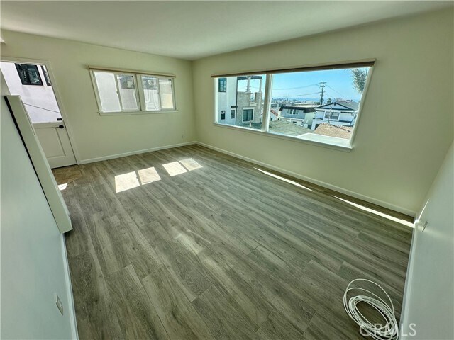 Photo - 933 Bayview Dr