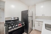 Photo - 2417 W Vernon Ave Unit 2427