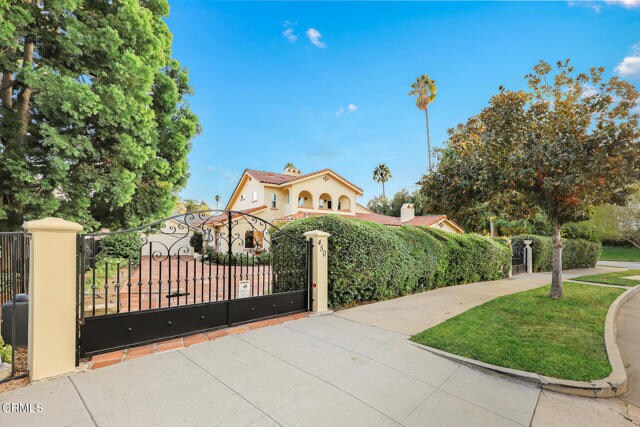 Photo - 450 Allendale Rd