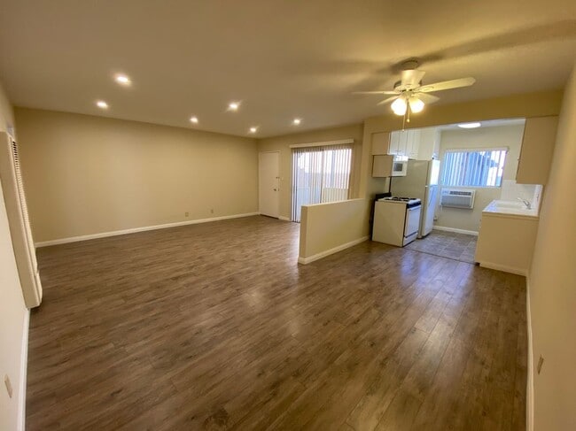 Photo - 241 E Alameda Ave