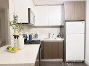 Photo - 1250 W 37th St Apartment Unit 9