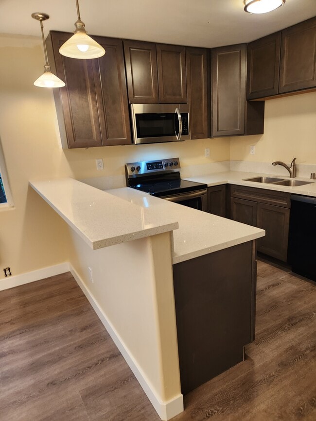 Photo - 800 N Mollison Ave Unit 32