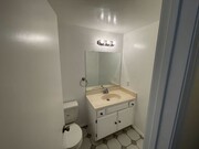 Photo - Beautiful 3-Bed/3-Bath Van Nuys Condo – Sp... Unit E
