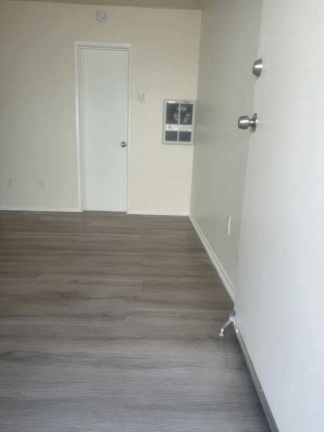 Photo - 13637 Cordary Ave