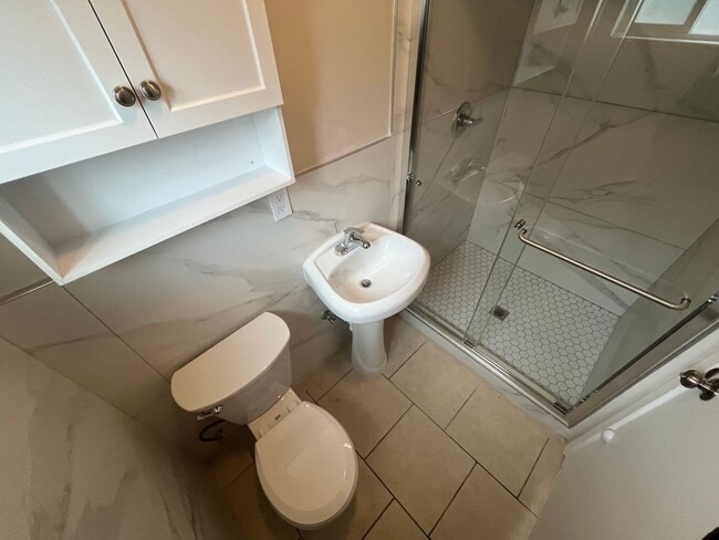 Photo - 323 Tognazzini Ave