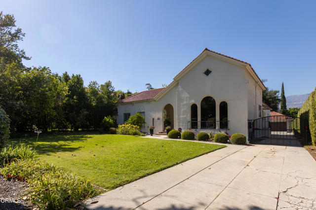 Photo - 1541 Rose Villa St