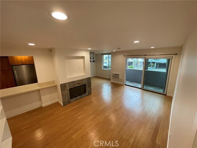 Photo - 1124 N La Cienega Blvd Condo Unit 202