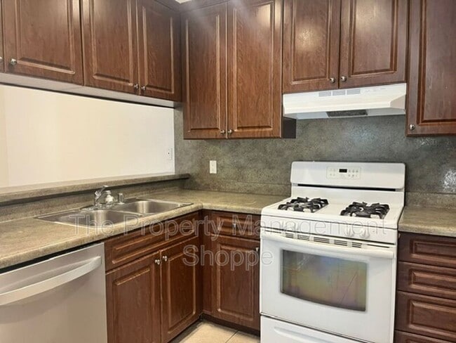 Photo - 2758 Bolker Dr