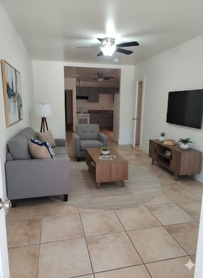 Building Photo - 5415 2nd Ave Unit 5415 1/2