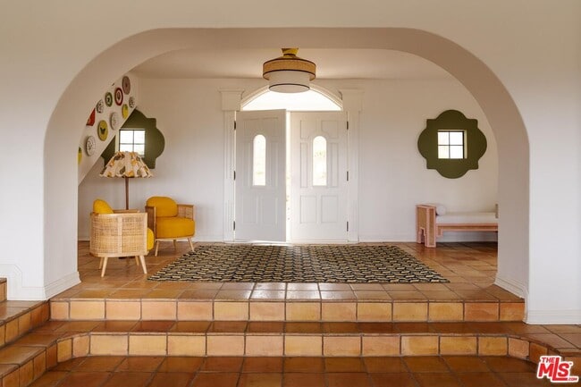 Photo - 33261 Decker School Rd