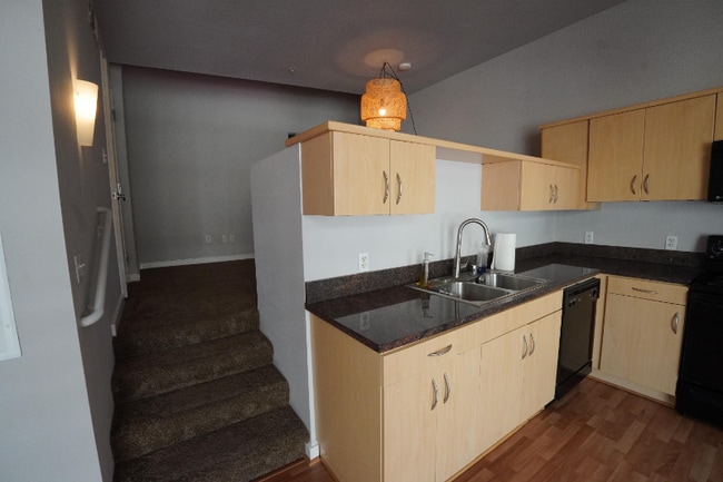 Photo - 777 Sixth Ave Unit 421