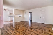 Photo - 14653-14655 Calvert St Apartments