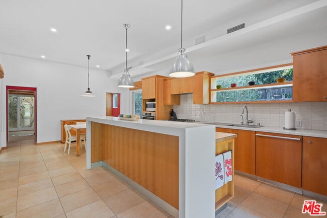 Photo - 31777 Broad Beach Rd