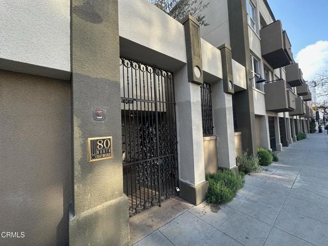 Building Photo - 80 N Raymond Ave Unit 108