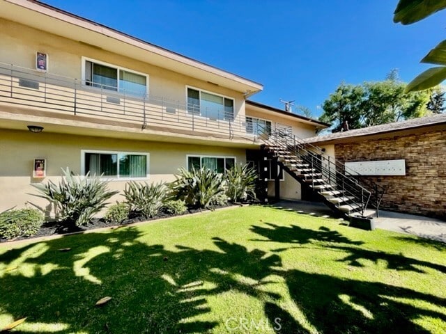 Building Photo - 12437 Harris Ave Unit 11