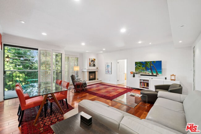 Photo - 502 San Vicente Blvd Condo Unit 205