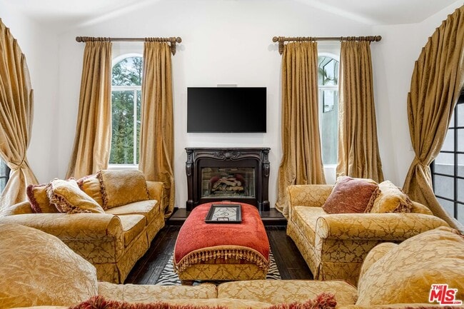 Photo - 3030 Passmore Dr