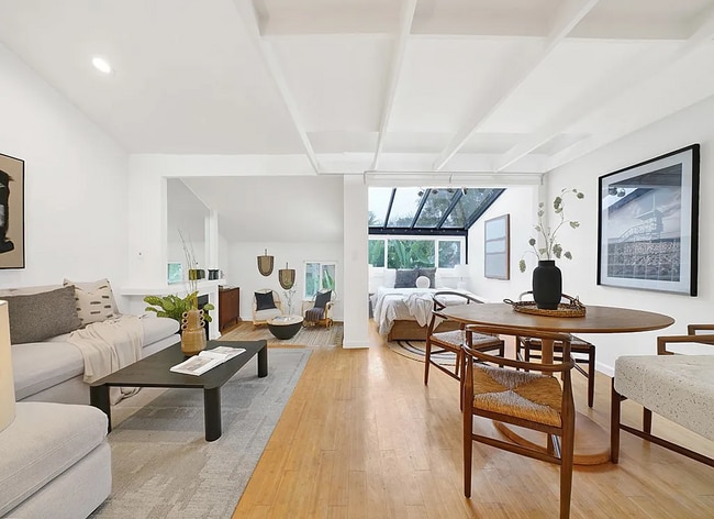 Photo - Unit 204 Unit 204