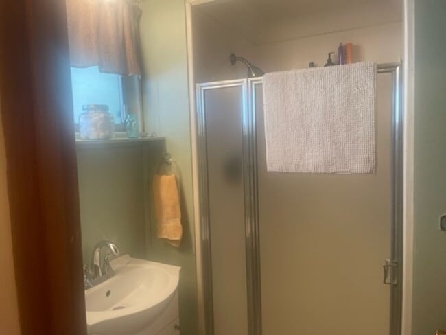 Building Photo - Level Entry 2 bedroom 2 bath