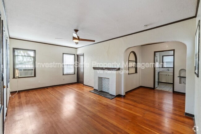 Building Photo - 3787 1/2 Park Blvd Rental