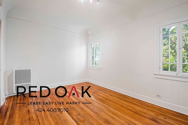 Building Photo - 806 Lucile Ave Unit 806